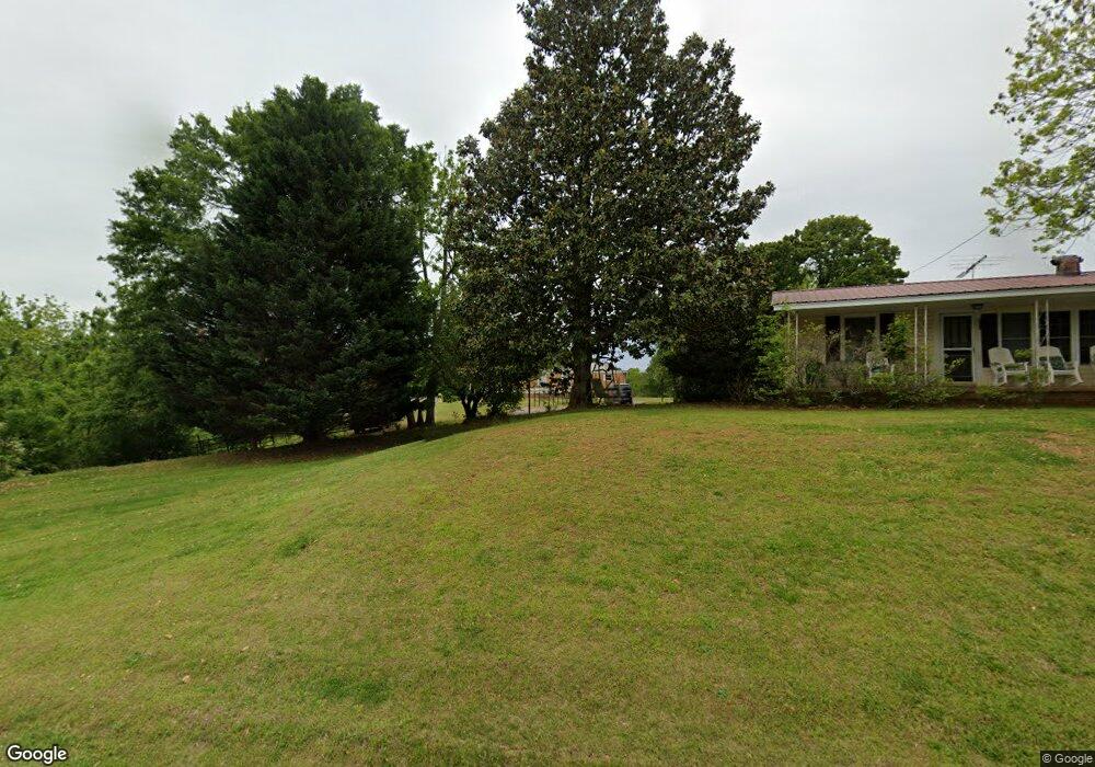 570 Park Ave, Baldwin, GA 30511 - photo 1