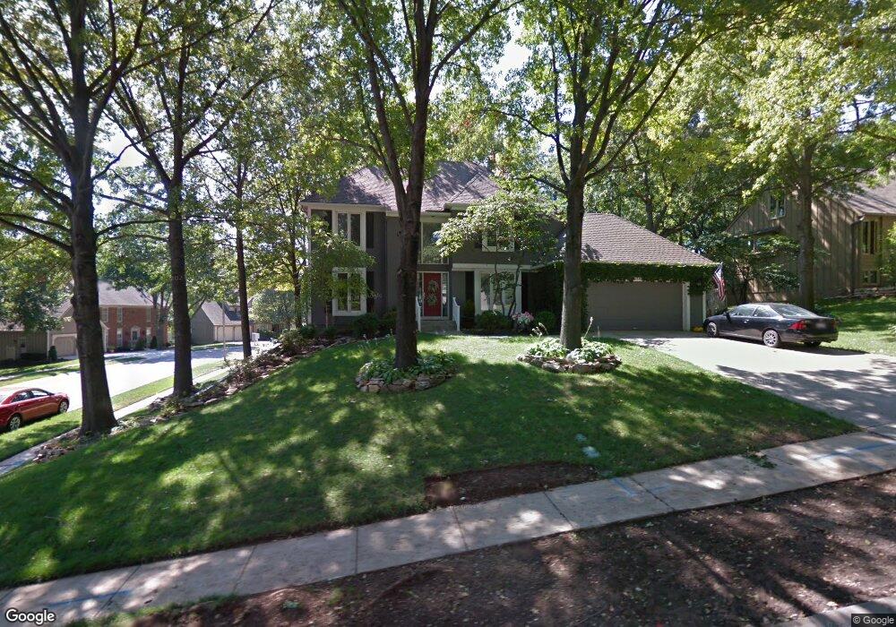 8112 Mullen Rd, Lenexa, KS 66215 - photo 1