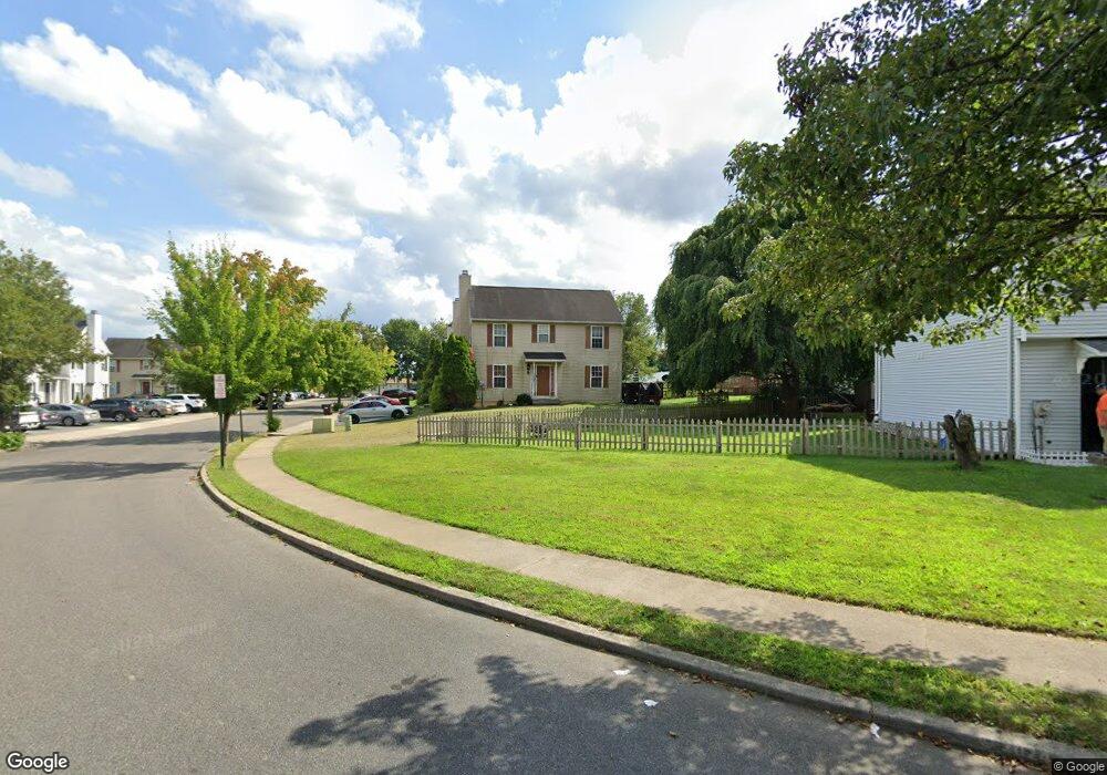 956 Ramblewood Ln, Freemansburg, PA 18017 - photo 1