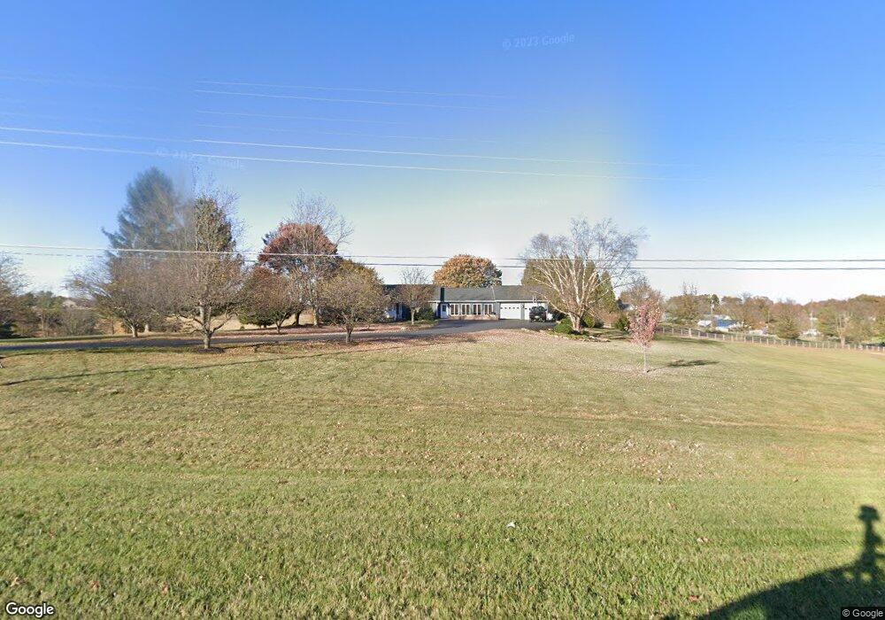 210 Hermitage Rd, Staunton, VA 24401 - photo 1