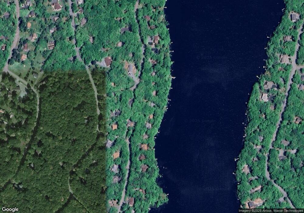 804 Dogwood Ct, Hawley, PA 18428 - photo 1