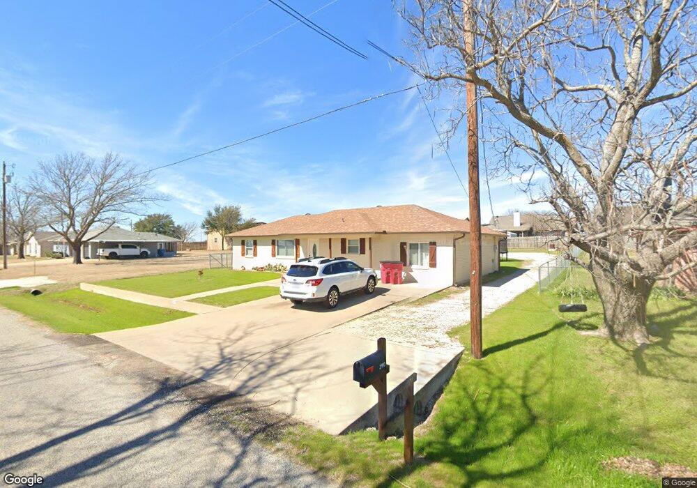 3910 Country Meadows Rd, Granbury, TX 76049 - photo 1