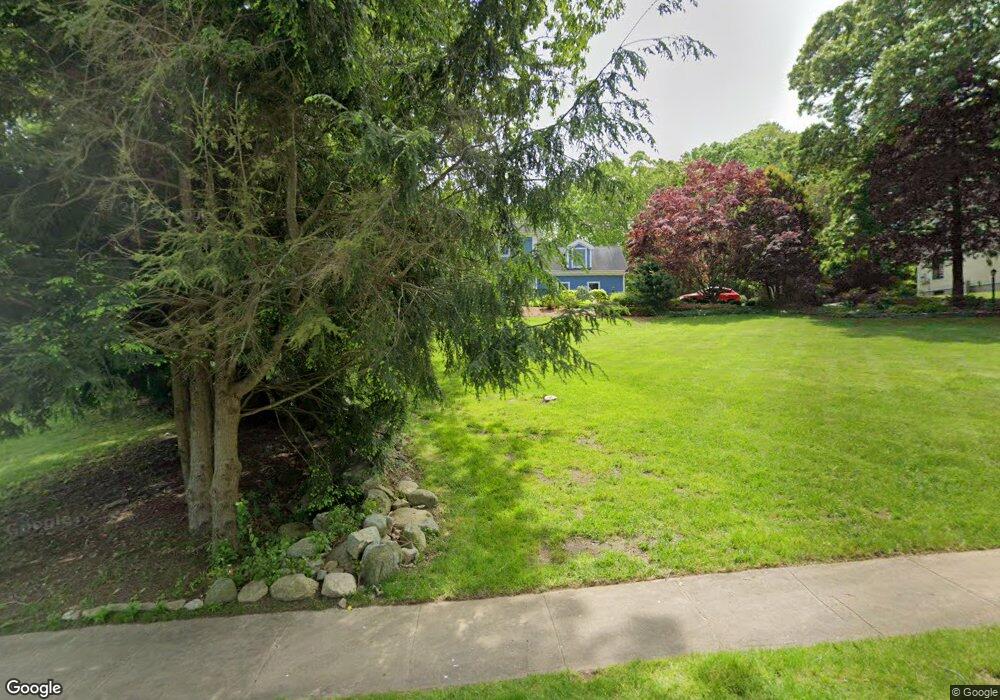 14 Canterbury Ln, Pawcatuck, CT 06379 - photo 1