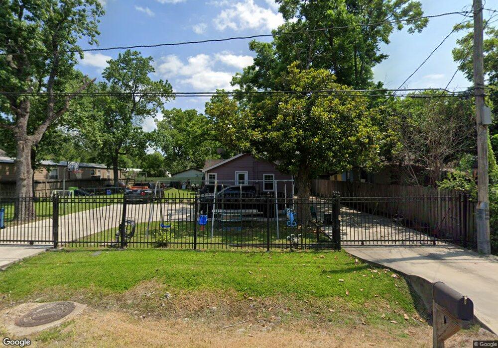 4714 Rosemary Ln, Houston, TX 77093 - photo 1