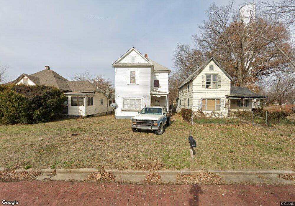 1825 Dirr Ave, Parsons, KS 67357 - photo 1