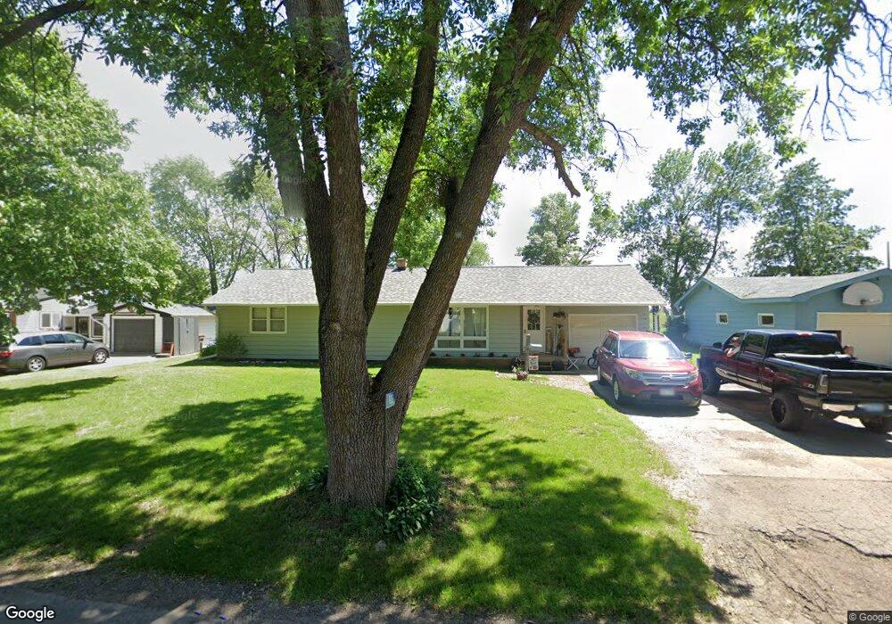 902 Westwood Dr, Alexandria, MN 56308 - photo 1
