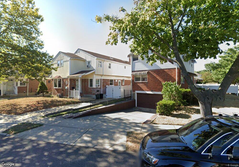 24915 Shiloh Ave, Bellerose, NY 11426 - photo 1