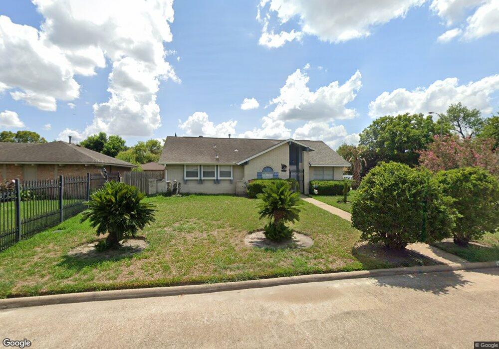 10302 Pimlico Ct, Houston, TX 77038 - photo 1