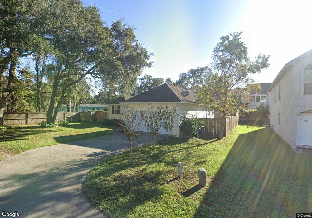 110 Travelers Way, Saint Simons Island, GA 31522 - photo 1