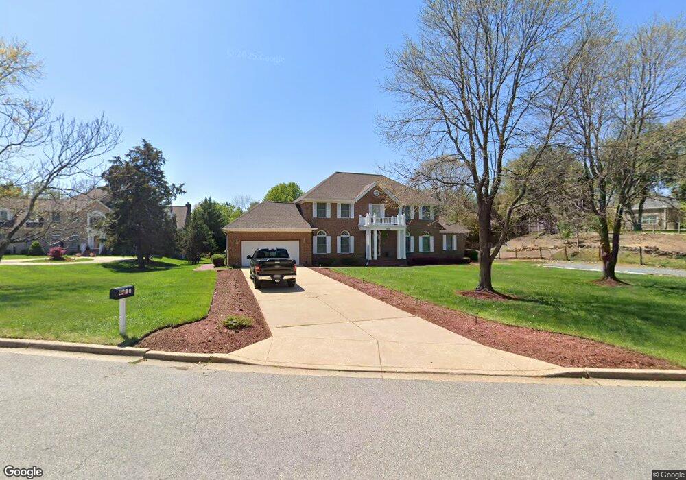 4009 Holly Tree Rd, Temple Hills, MD 20748 - photo 1