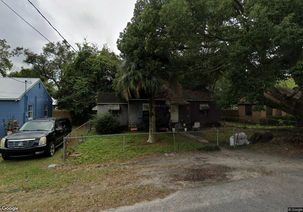 2400 Cate St, Brunswick, GA 31520 - photo 1