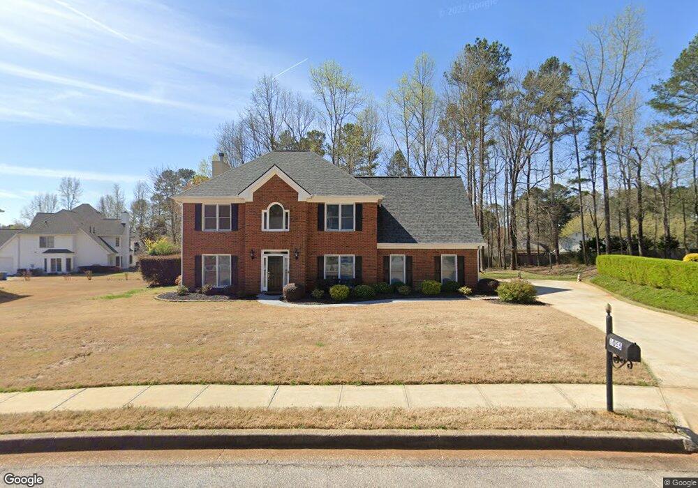 1055 Wake Robin Cir SW unit 2, Lilburn, GA 30047 - photo 1