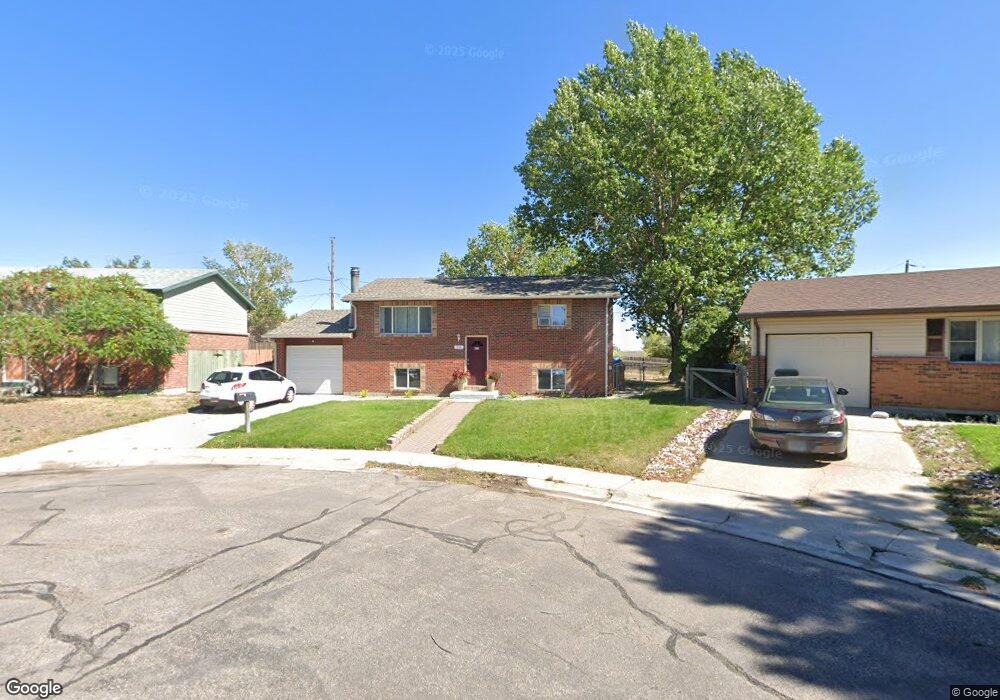 711 Carmon Cir, Cheyenne, WY 82001 - photo 1