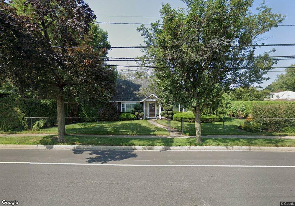 704 Gardiners Ave, Levittown, NY 11756 - photo 1