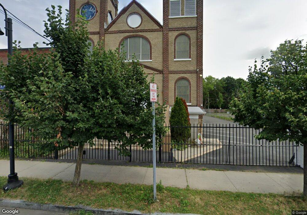 648 Pacific St, Stamford, CT 06902 - photo 1