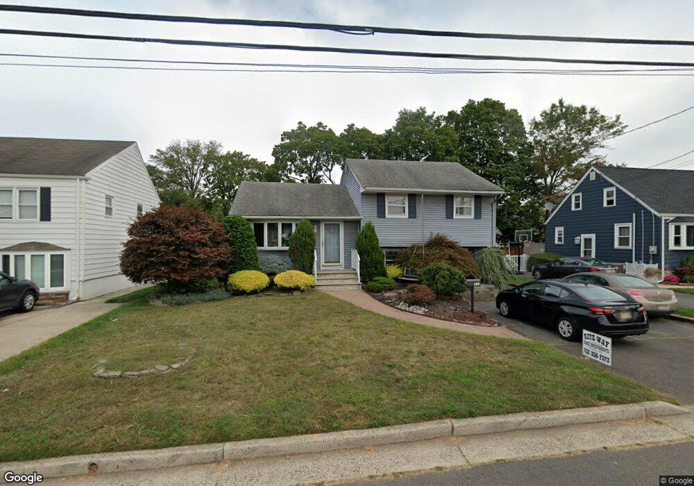 512 Clinton Ave, Middlesex, NJ 08846 - photo 1