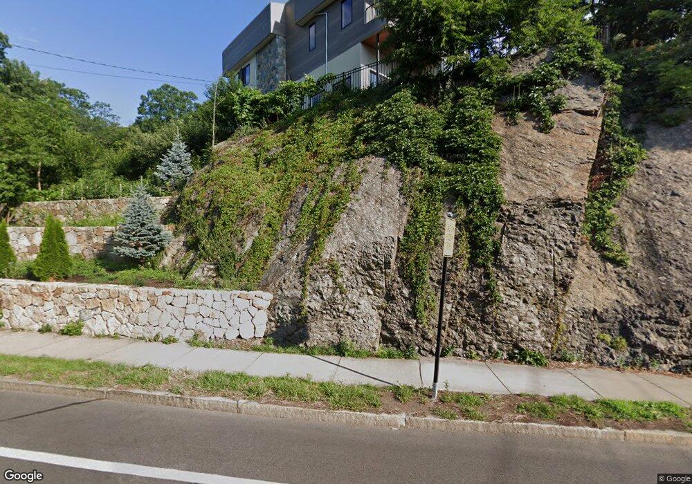 71 Grove St unit 71, Chestnut Hill, MA 02467 - photo 1