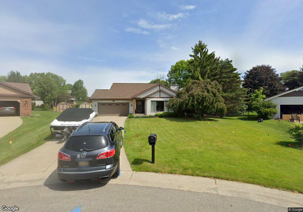 919 W Crownpointe Ct SW, Byron Center, MI 49315 - photo 1