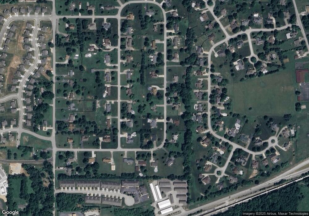 6413 Meadow Oak Dr, Georgetown, IN 47122 - photo 1