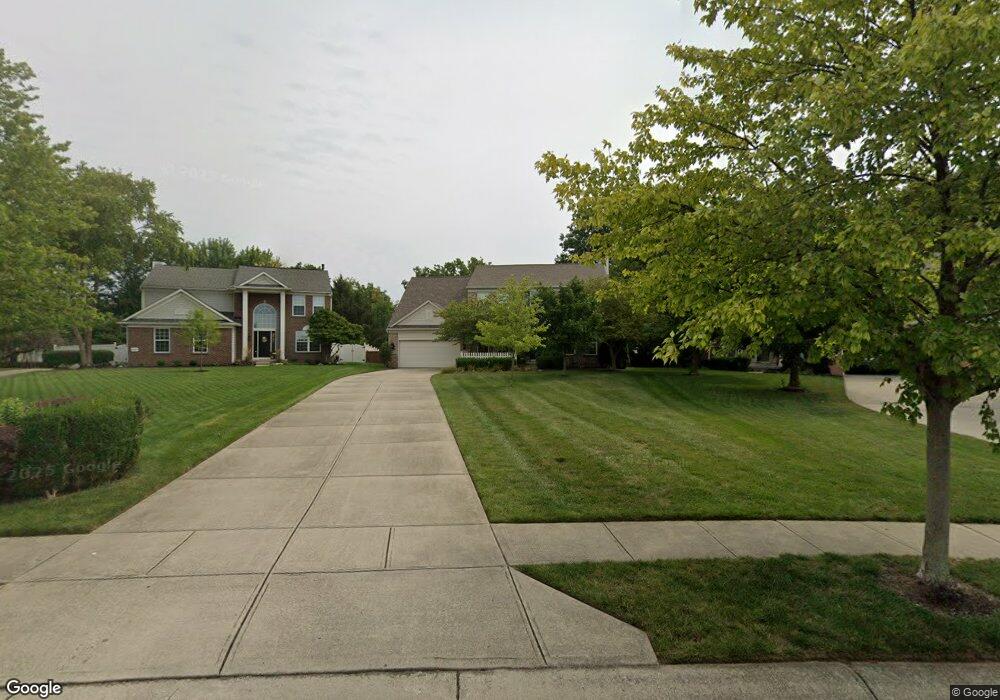 11907 Pine Meadow Cir, Fishers, IN 46037 - photo 1