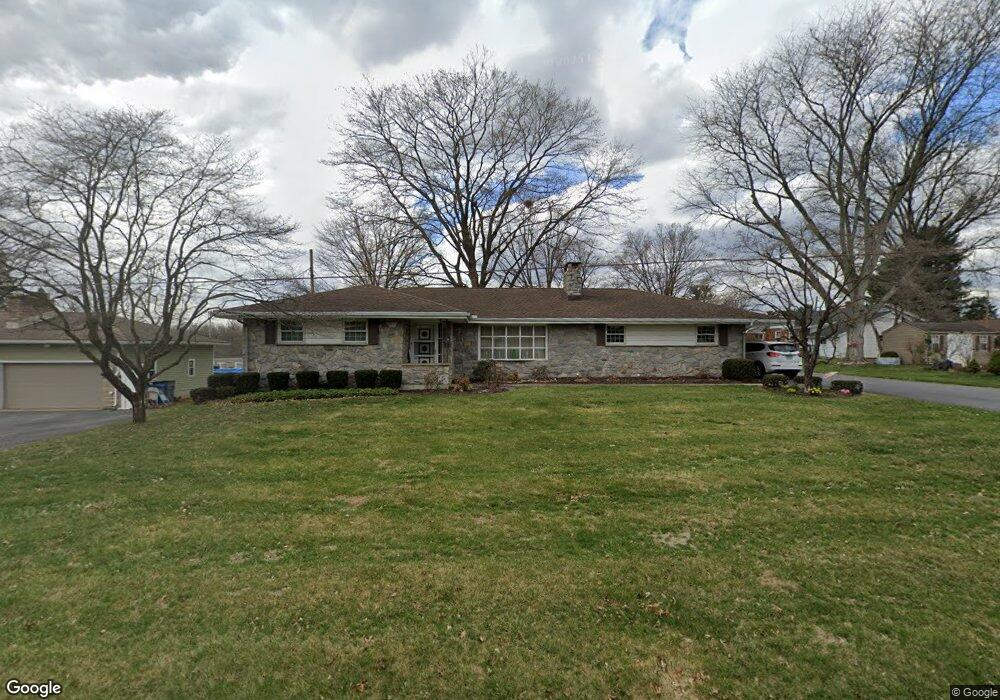 3130 Stoudts Ferry Bridge Rd, Reading, PA 19605 - photo 1