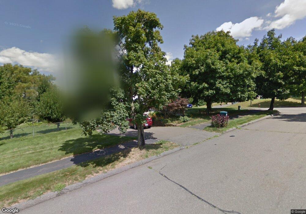 7 Red Fox Ln, Meriden, CT 06451 - photo 1