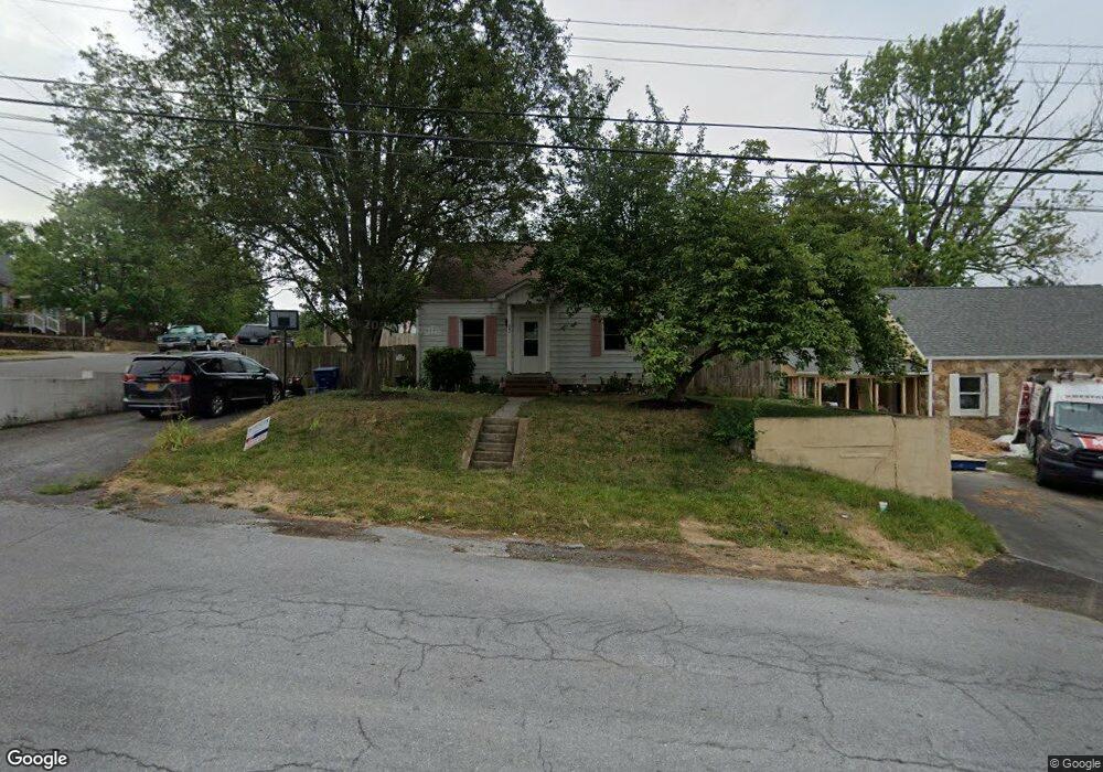 362 W 11th St, Front Royal, VA 22630 - photo 1