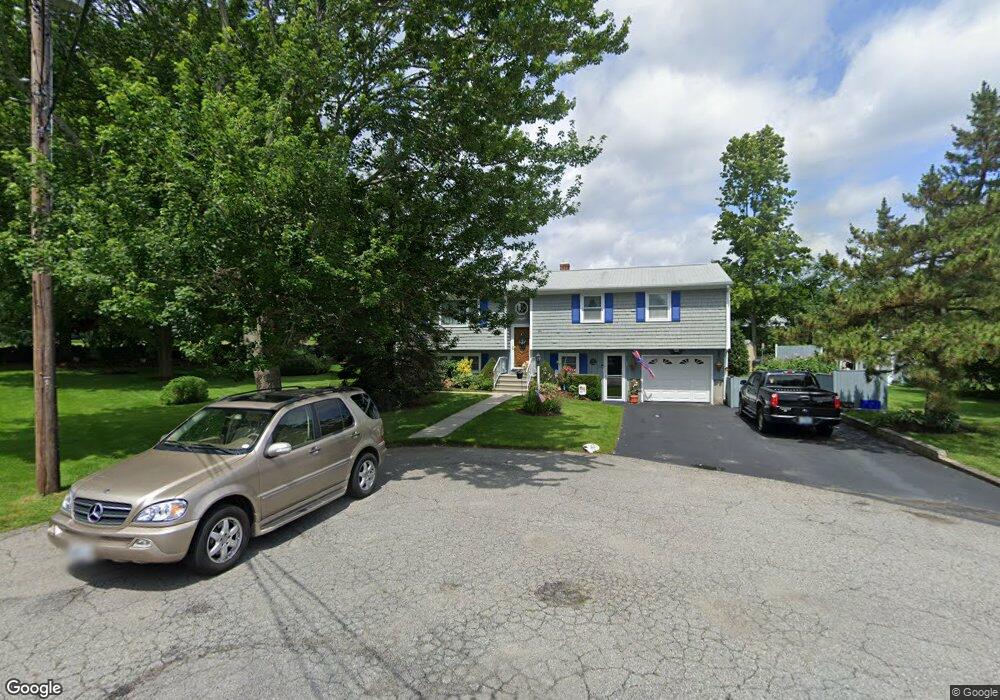 1 Corte Real Dr, Bristol, RI 02809 - photo 1