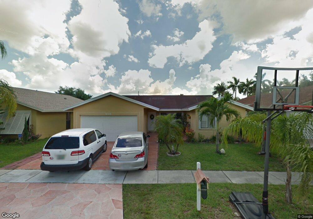 1620 SW 100th Terrace, Davie, FL 33324 - photo 1