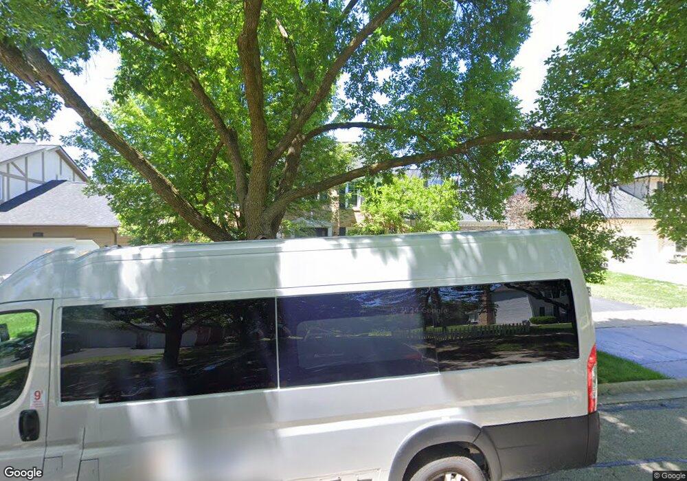 2133 University Dr, Naperville, IL 60565 - photo 1