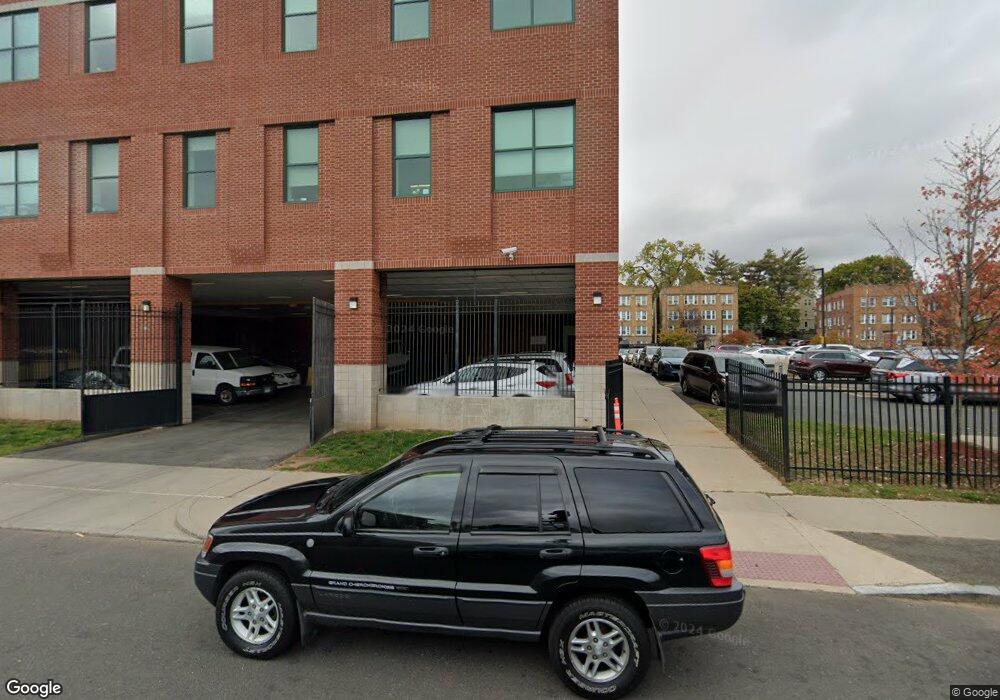 131 Bedford St, Hartford, CT 06120 - photo 1