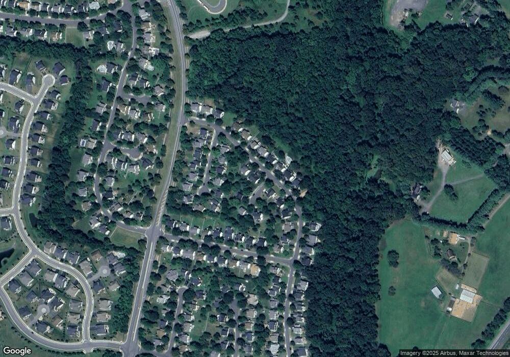 17271 Arrowood Place, Round Hill, VA 20141 - photo 1