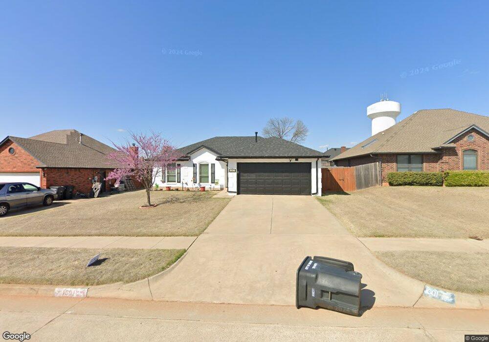 1601 NE 10th St, Moore, OK 73160 - photo 1