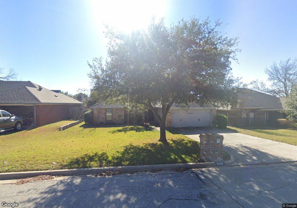 7516 Dana Ln, North Richland Hills, TX 76182 - photo 1