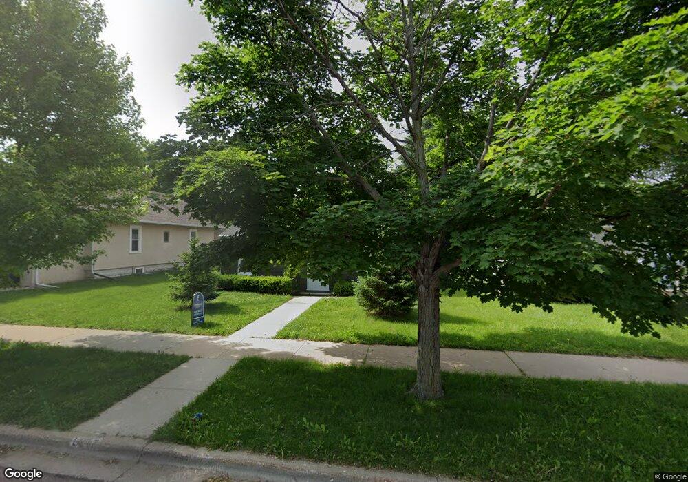 1217 E 4th Ave, Mitchell, SD 57301 - photo 1