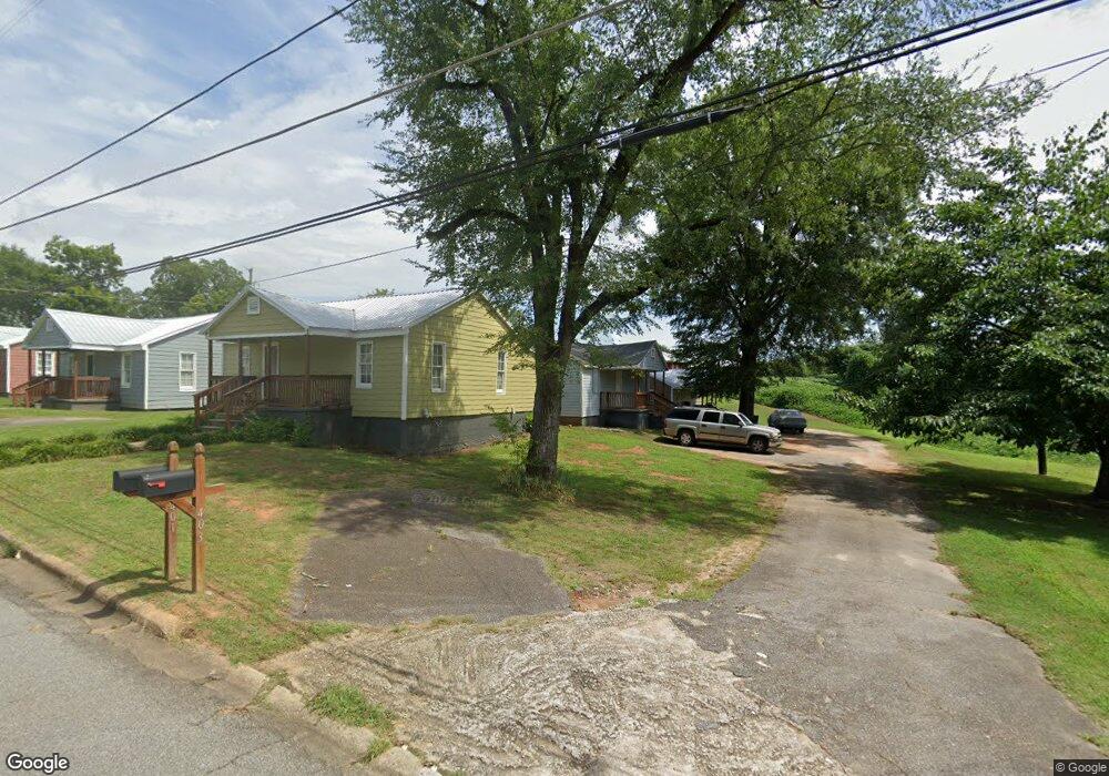 401 Willow St, Elberton, GA 30635 - photo 1