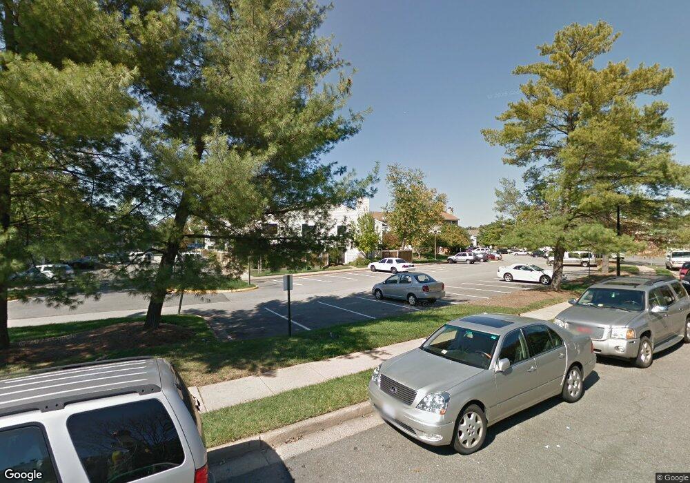 8631 Village Way unit 8/863, Alexandria, VA 22309 - photo 1