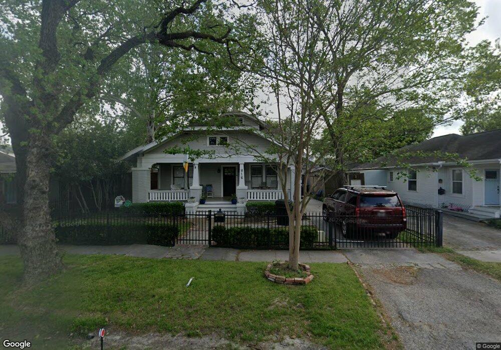 816 Le Green St, Houston, TX 77008 - photo 1