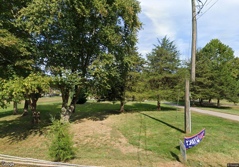 1298 Saybrook Rd, Haddam, CT 06438 - photo 1