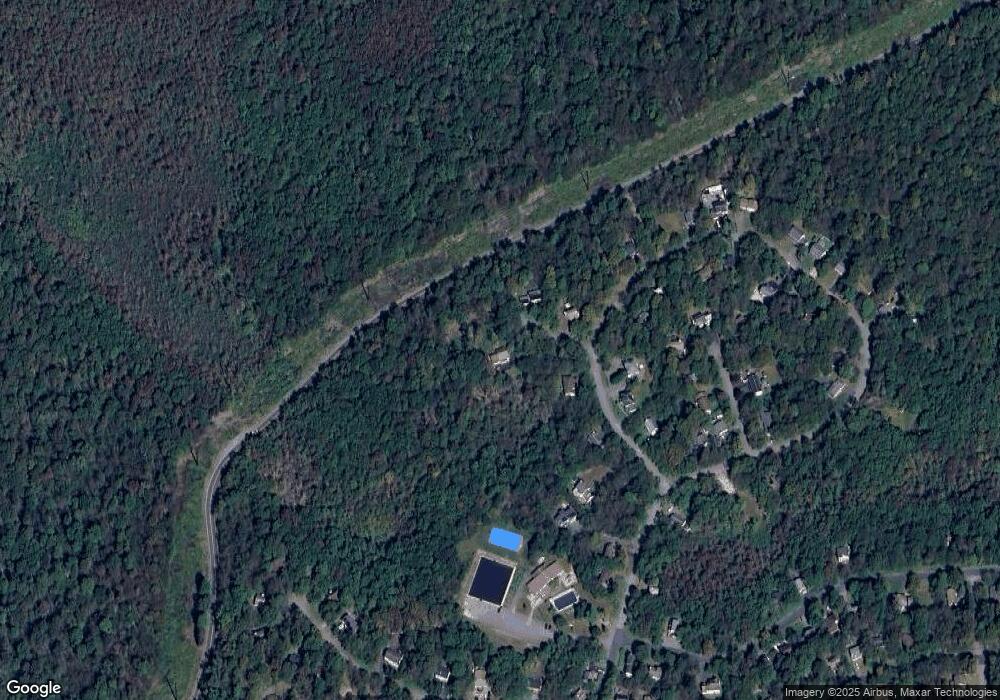 9722 Acorn Ln, Tobyhanna, PA 18466 - photo 1