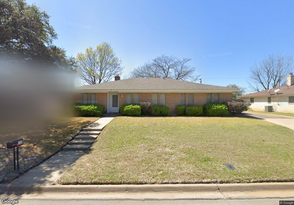 205 Cooper Dr, Hurst, TX 76053 - photo 1