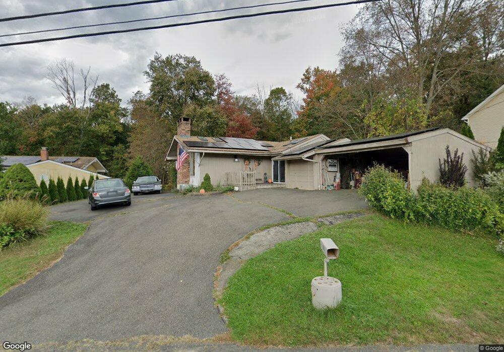 86 Hickory Hill Dr, Waterbury, CT 06708 - photo 1