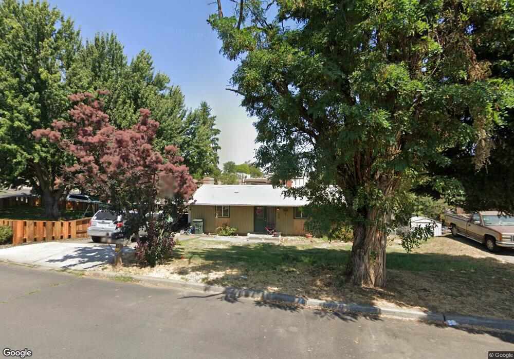 708 SW 28th St, Pendleton, OR 97801 - photo 1