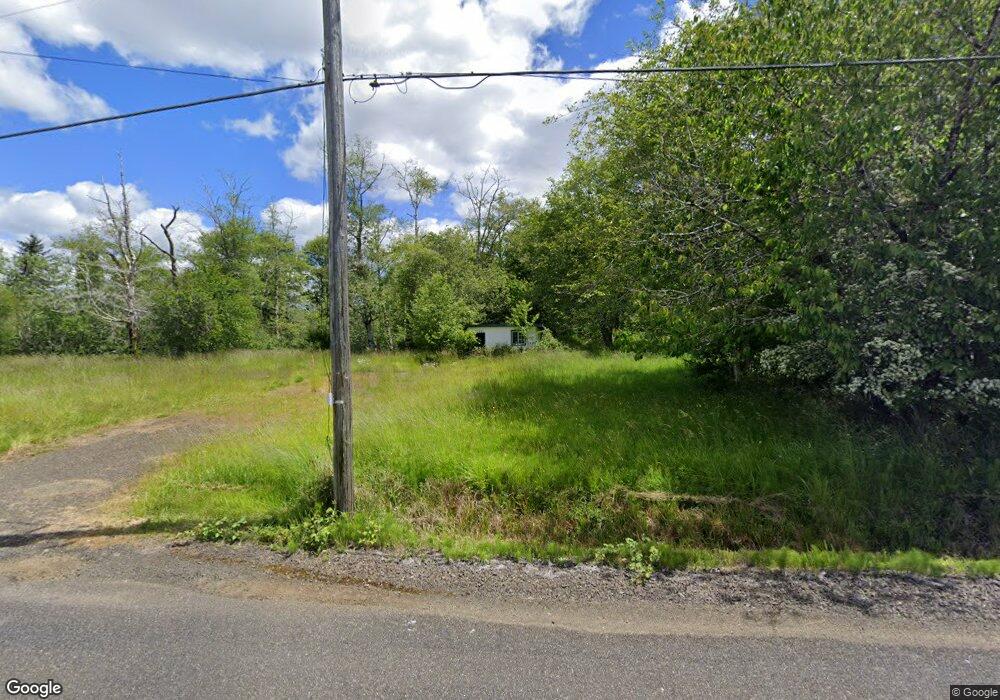 1095 Ludington Ave, Raymond, WA 98577 - photo 1