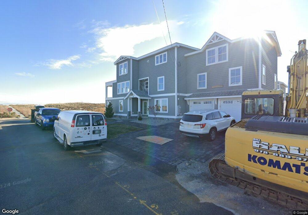 10 Groveland St, Seabrook, NH 03874 - photo 1