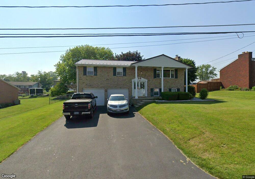 4155 Ricklyn Dr, Chambersburg, PA 17202 - photo 1