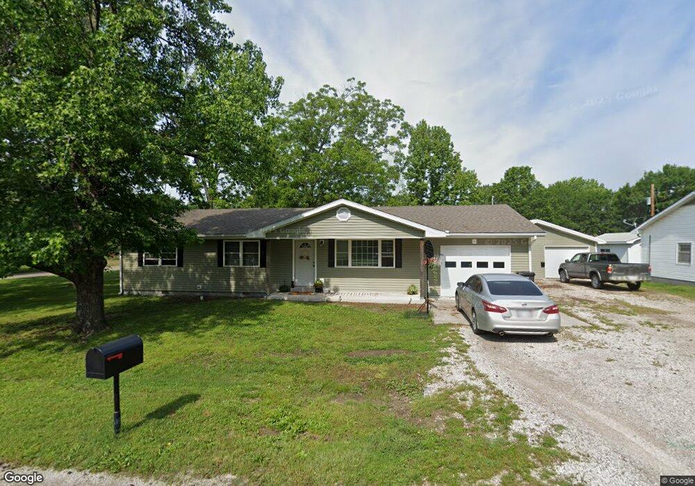 808 Wabash St, Altamont, KS 67330 - photo 1