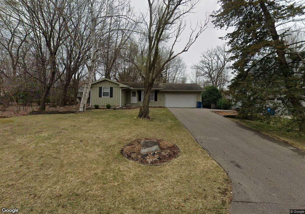18905 Easton Rd, Wayzata, MN 55391 - photo 1