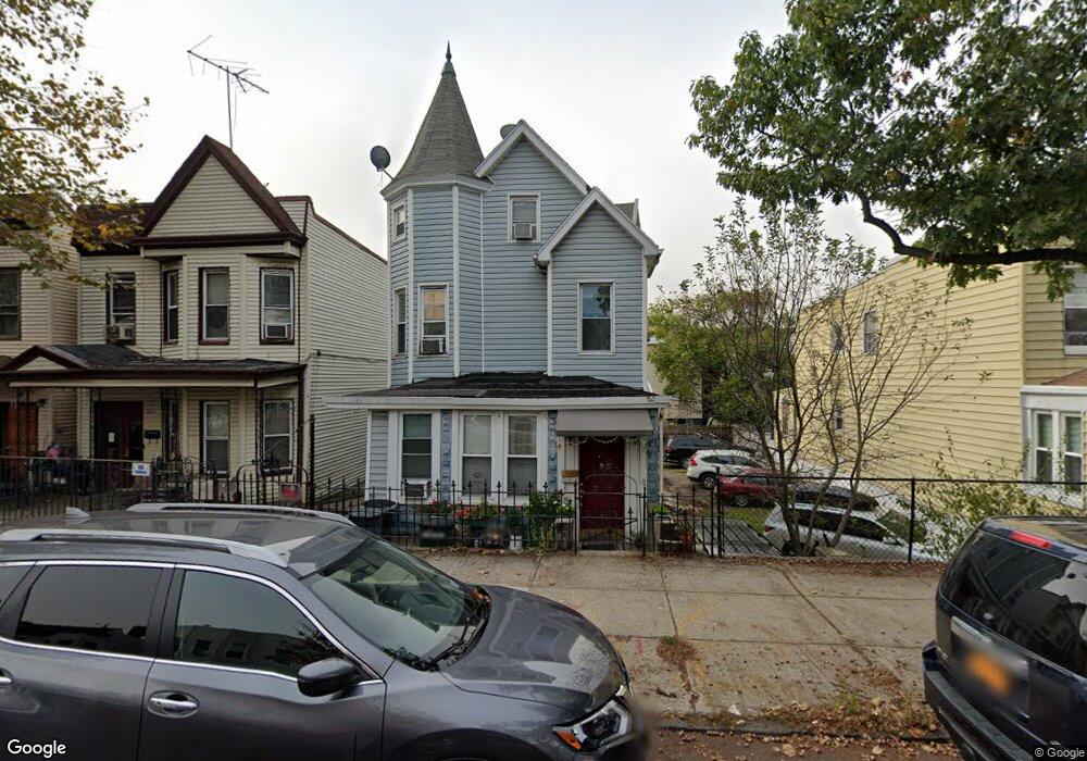 1829 Wallace Ave, Bronx, NY 10462 - photo 1