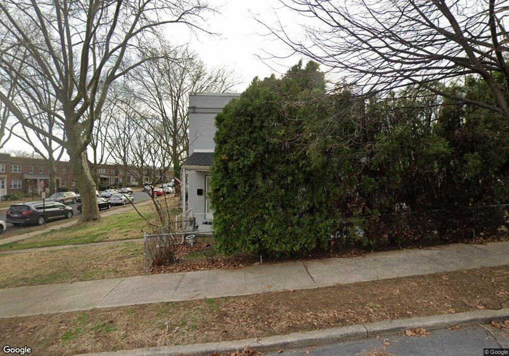 300 Sycamore Rd, Reading, PA 19611 - photo 1